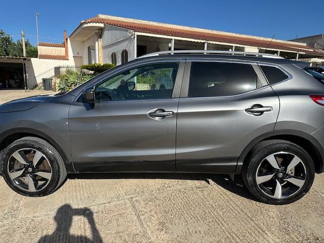 Nissan Qashqai 1.5 dCi N-Connecta