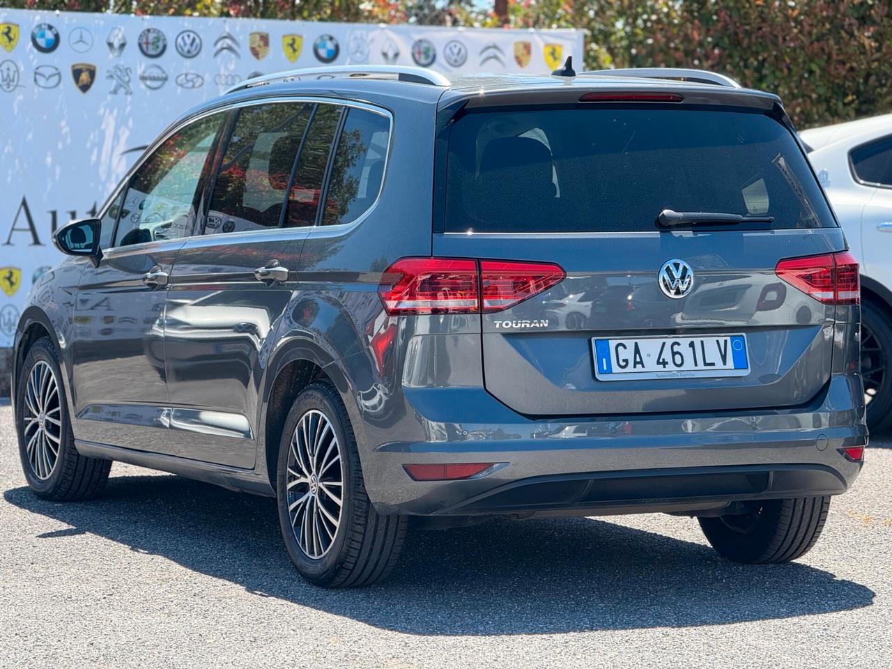 Volkswagen Touran 1.5 TSI ACT DSG Business BlueMotion Technology
