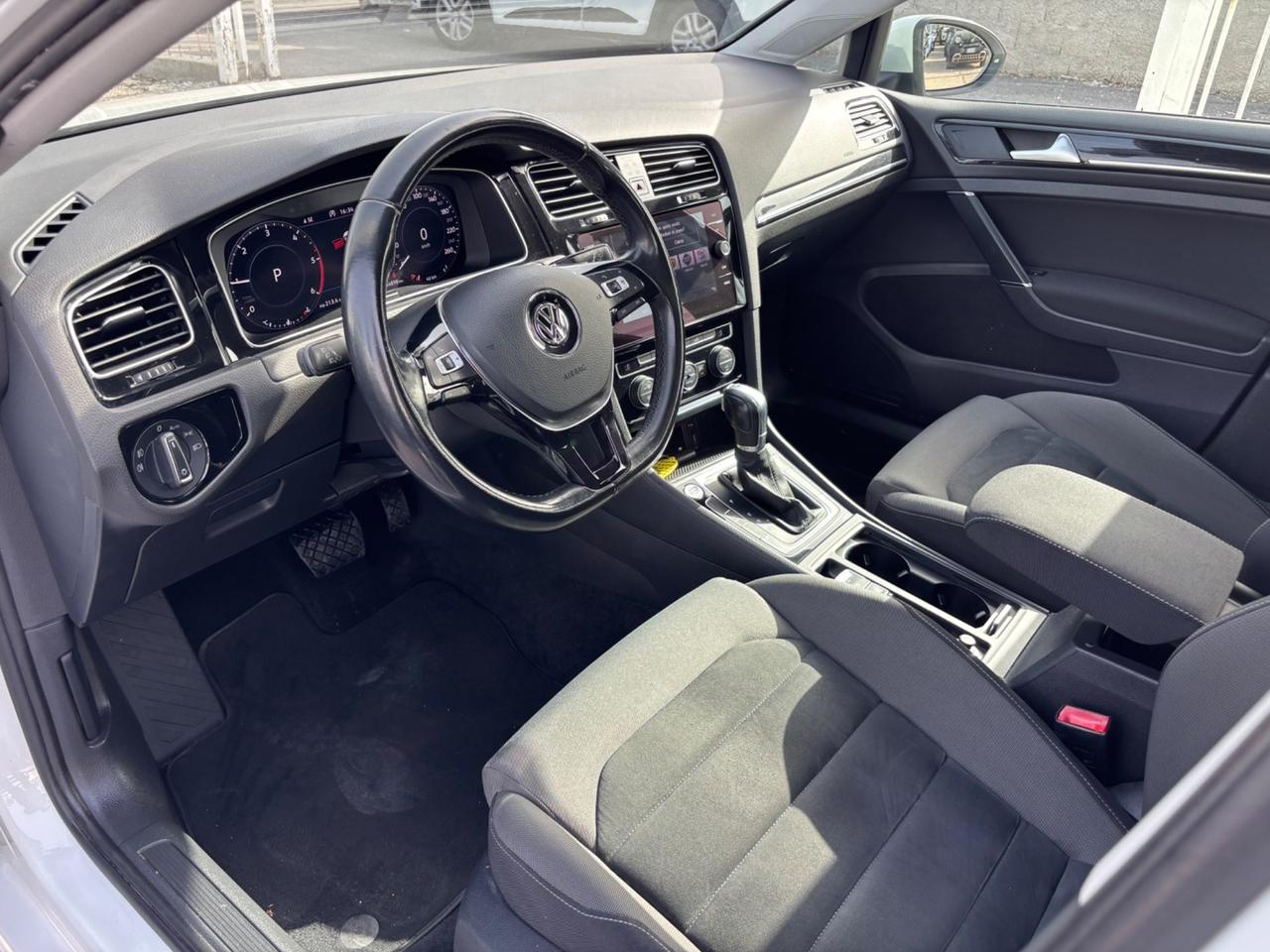 VW GOLF 1.6TDI 116CV DSG EXECUTIVE RETROCAMERA FULL