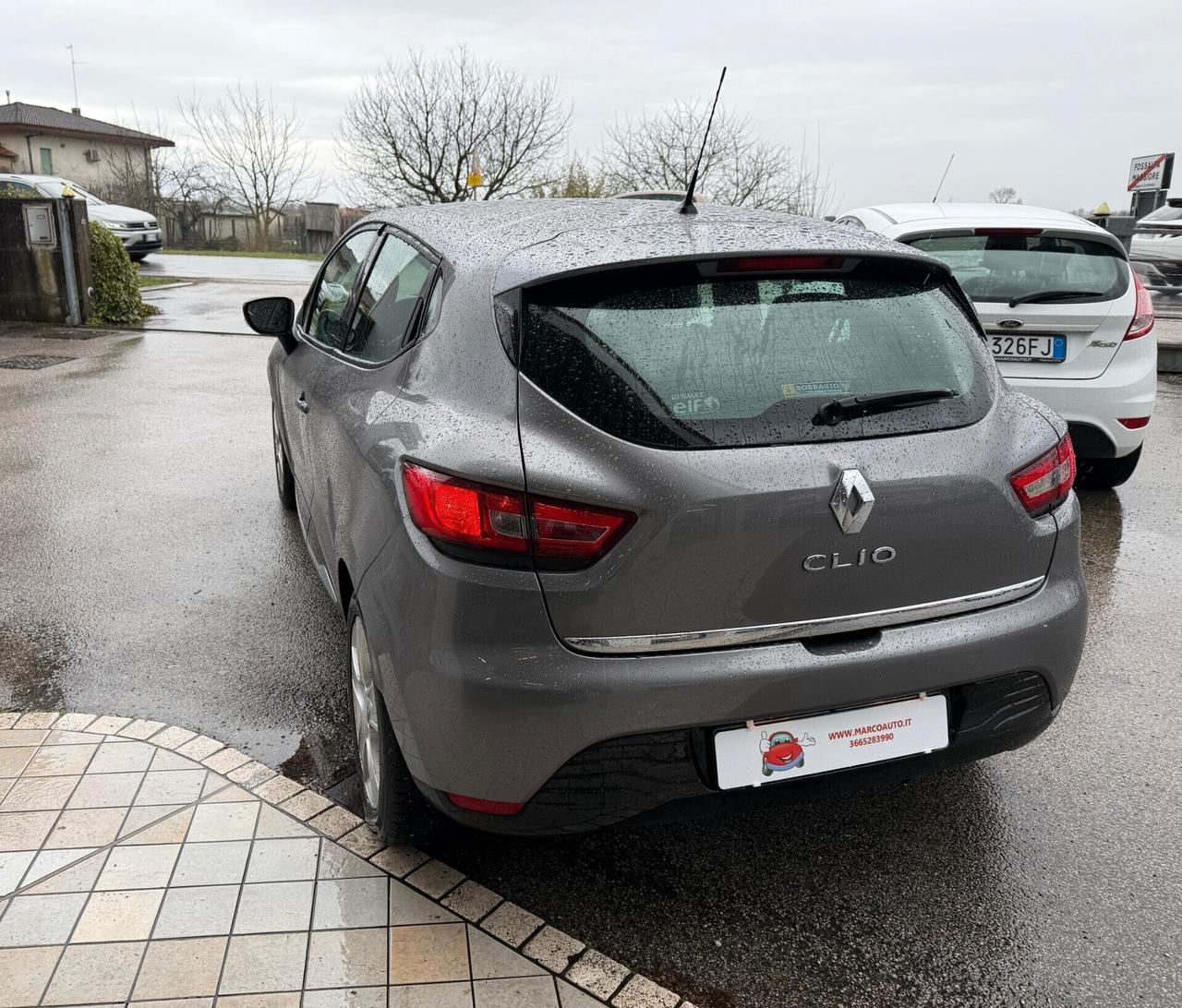 Renault Clio 1.2 benzina km 85000 Neopatentati