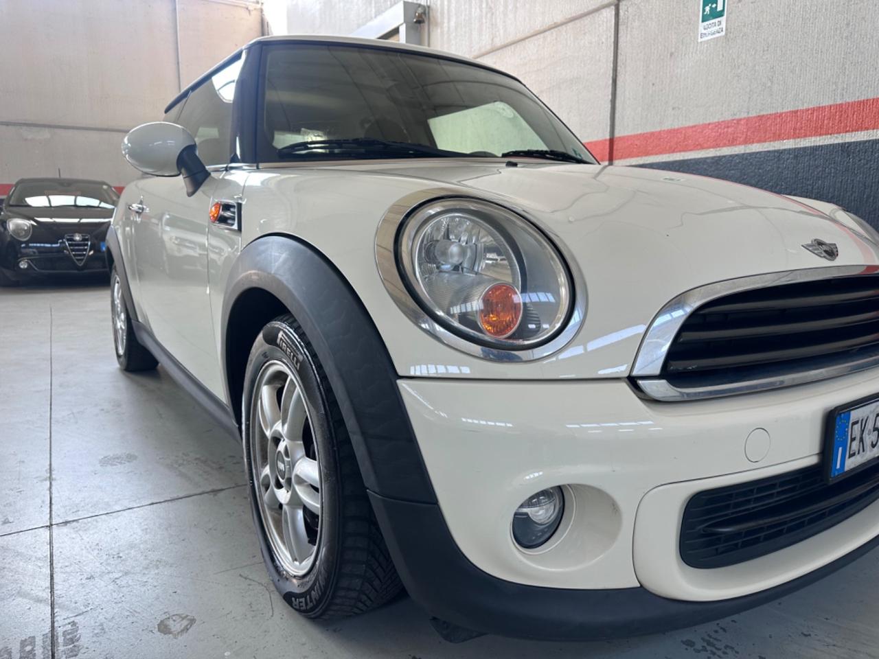 Mini 1.6 16V One (55kW)