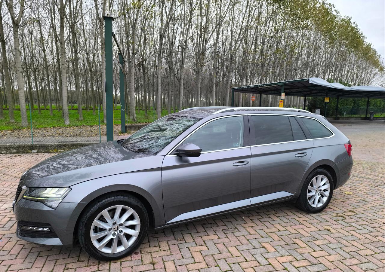 Skoda Superb 2.0 TDI EVO 150 CV SCR DSG Wagon Executive