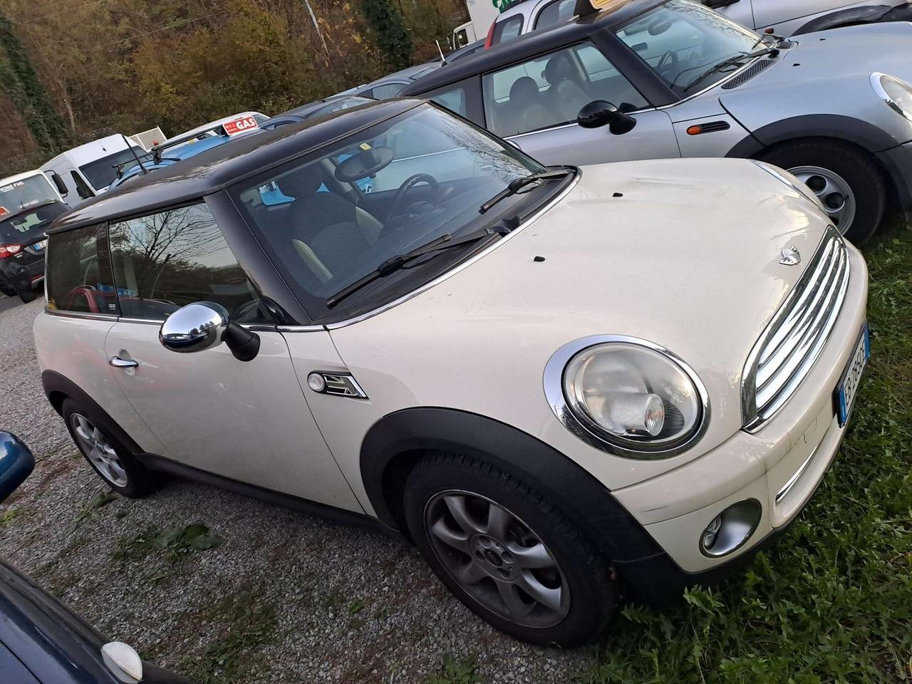 Mini Cooper 1.4 benzina Camden sportiva