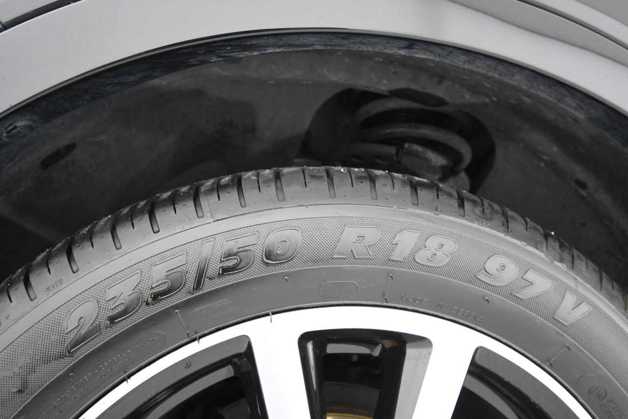 FORD Kuga 1.5 ecoboost ST-Line s&s 2wd 120cv NEOPATENTATI+ALCANTARA
