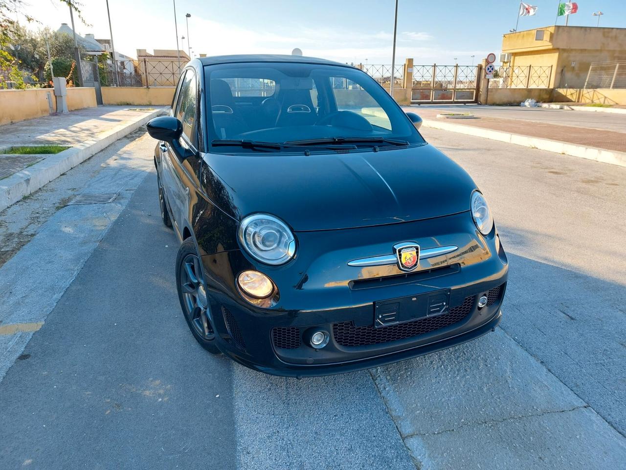 Abarth 500 C 1.4 Turbo T-Jet Custom