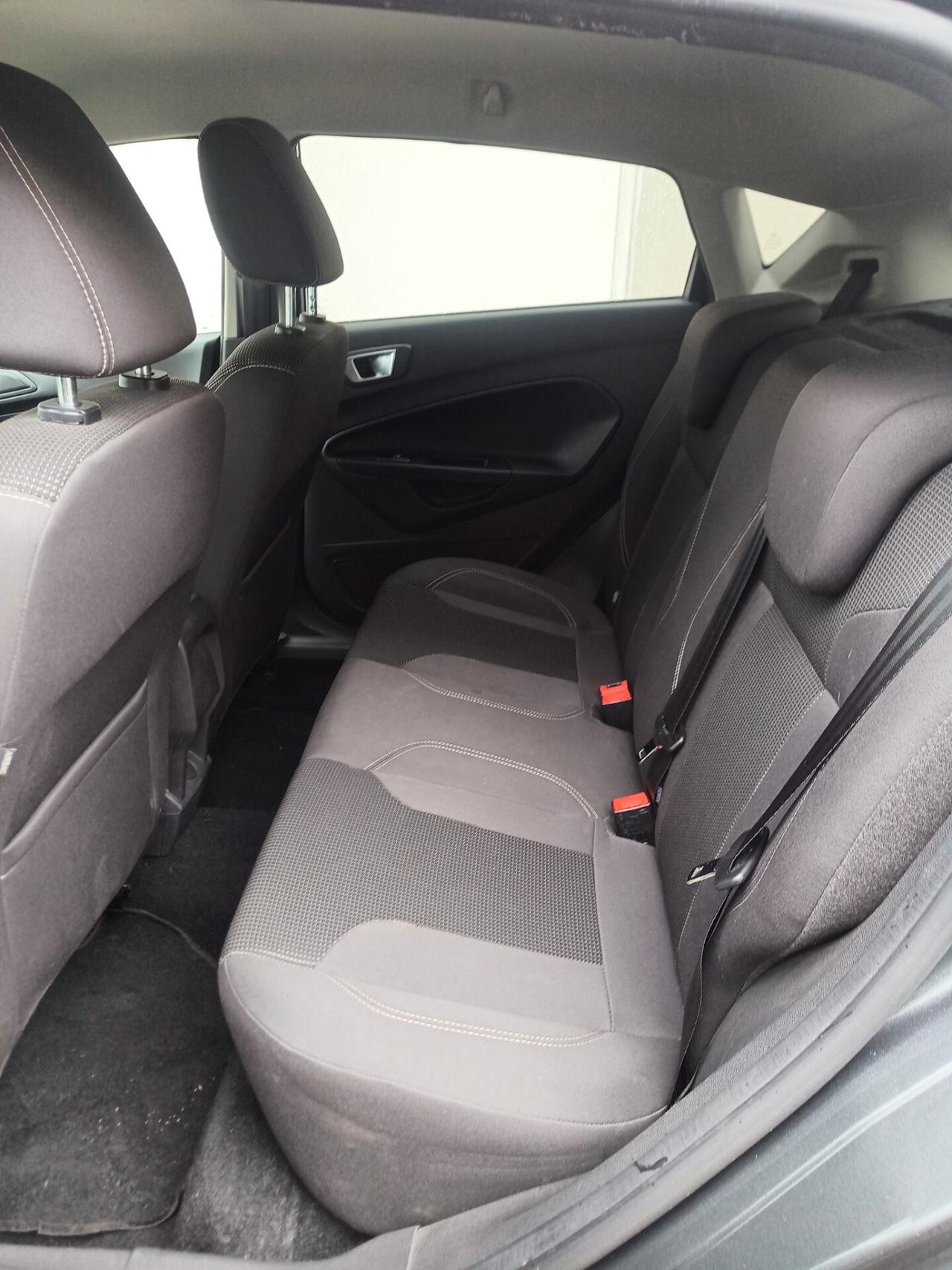 Ford Fiesta 1.4 5p. Bz.- GPL Titanium