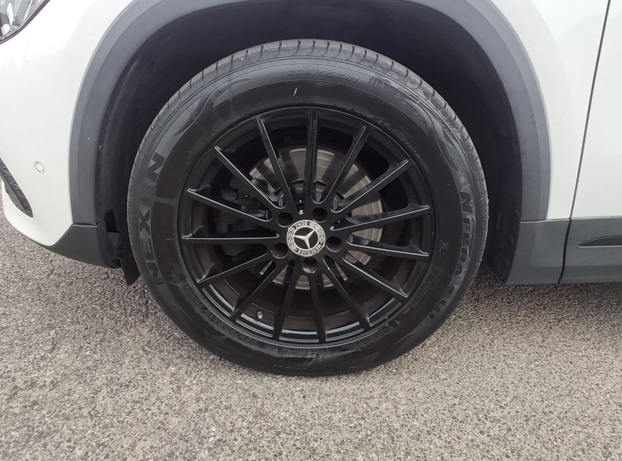 MERCEDES-BENZ GLA 200 Automatic Sport Plus