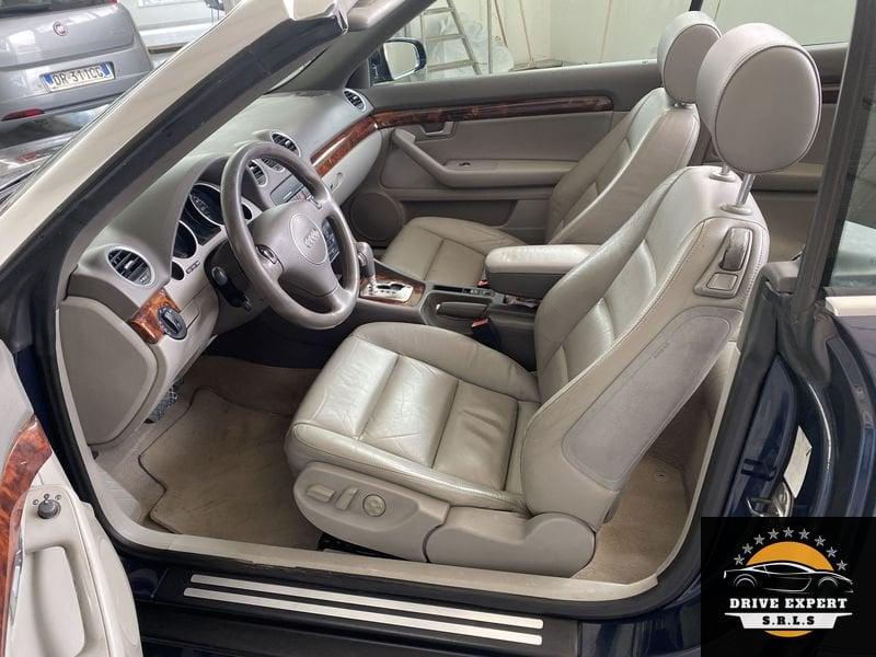 Audi A4 A4 3.0 Cabrio 3.0 V6 30V CAT