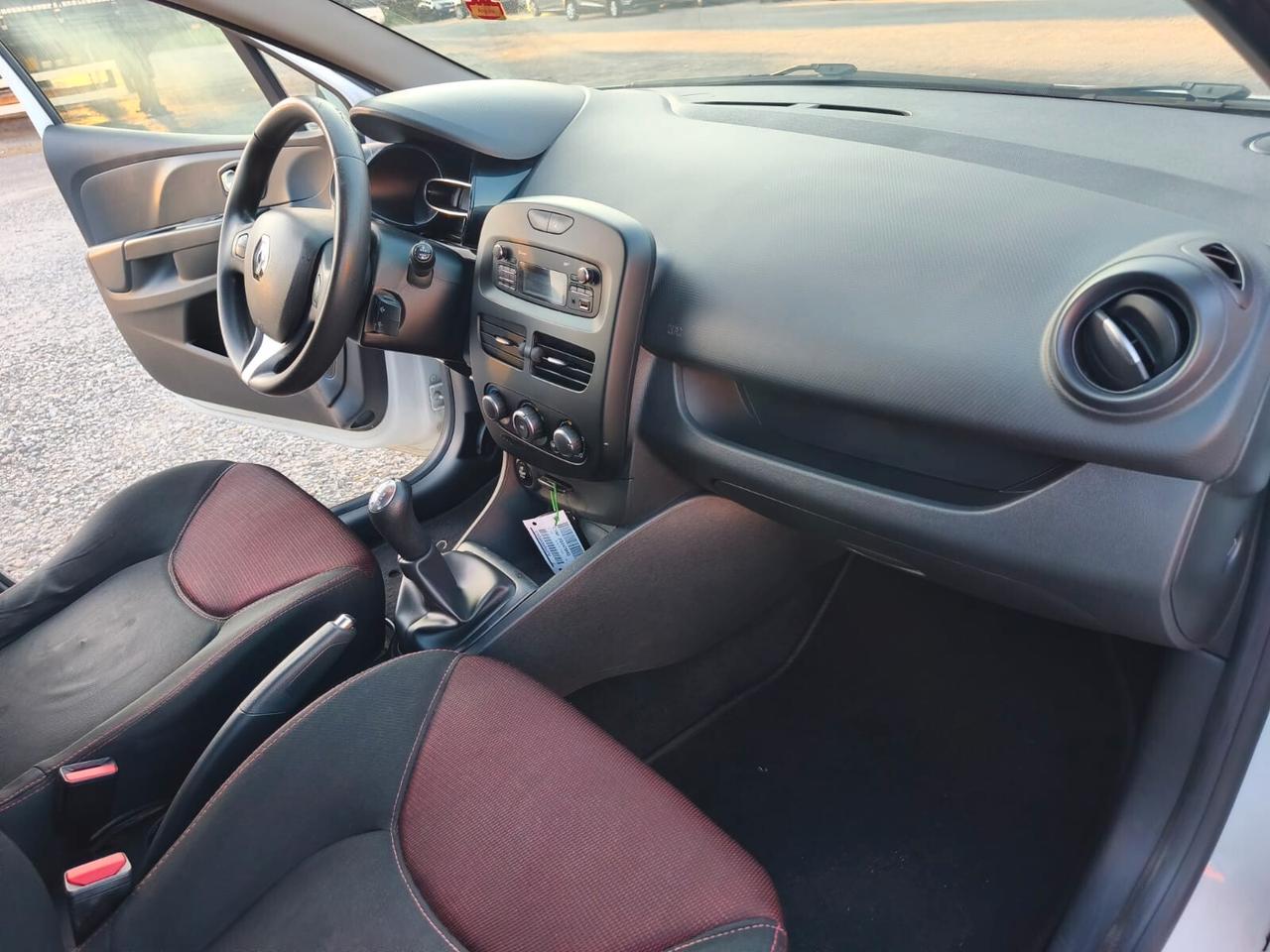 Renault Clio 2016----1.5 Diesel Neopatentati