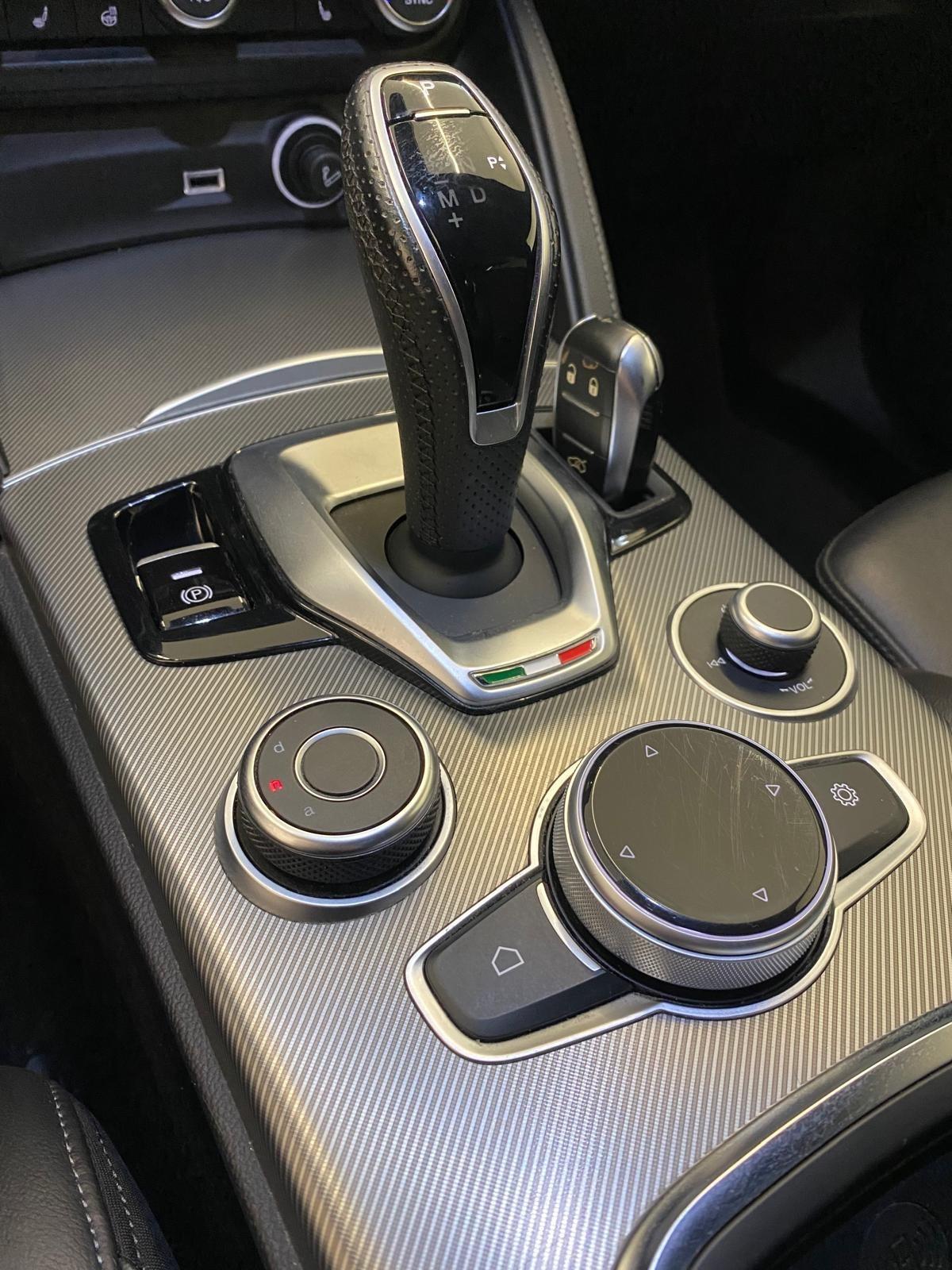 Alfa Romeo Stelvio 2.2 Turbodiesel 210 CV AT8 Q4 Veloce