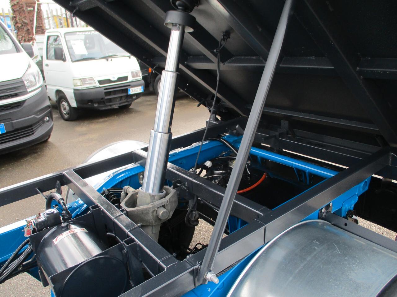 Piaggio Porter 1.3 16V E5 MAXXI GEMELLATO RIBALTABILE TRILATERALE