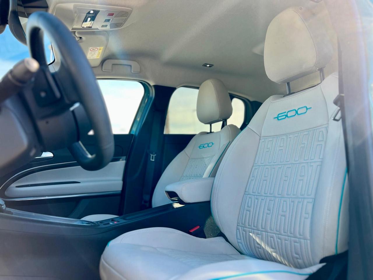 Fiat 600 Hybrid 110 CV DCT MHEV La Prima