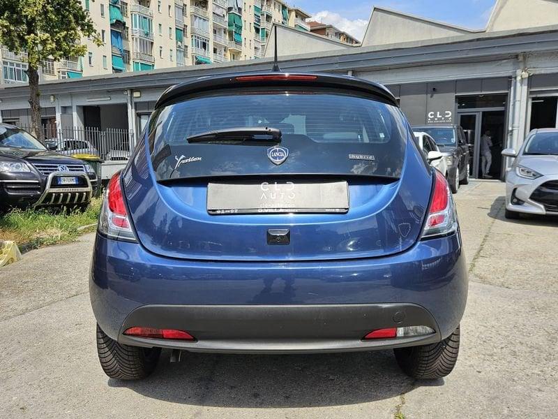 Lancia Ypsilon 1.0 FireFly 70cv Hybrid
