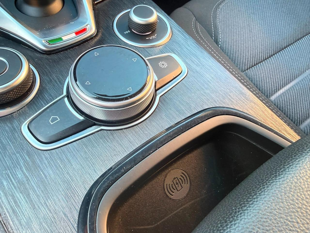 Alfa Romeo Stelvio NEW 2.2 TD 160cv AT8 RWD Super