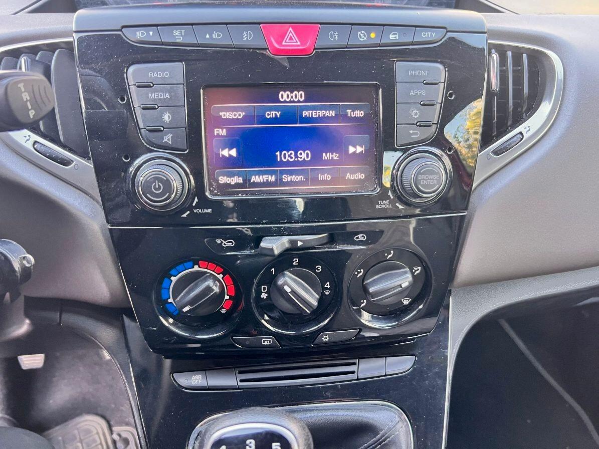 Lancia Ypsilon 1.3 MJT 16V 95 CV 5 porte S&S Gold