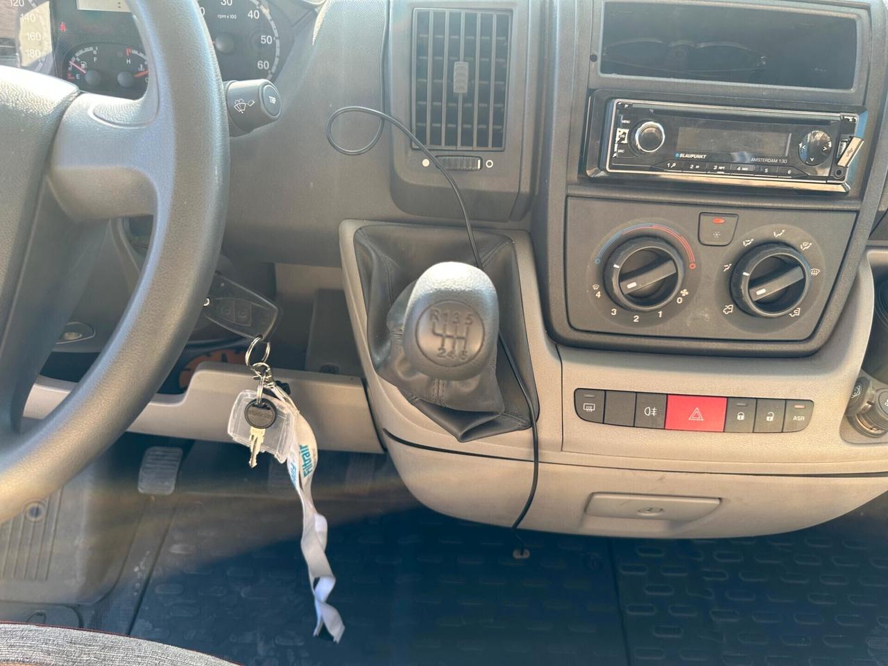 SEA Camper Mansardato Sharky M6