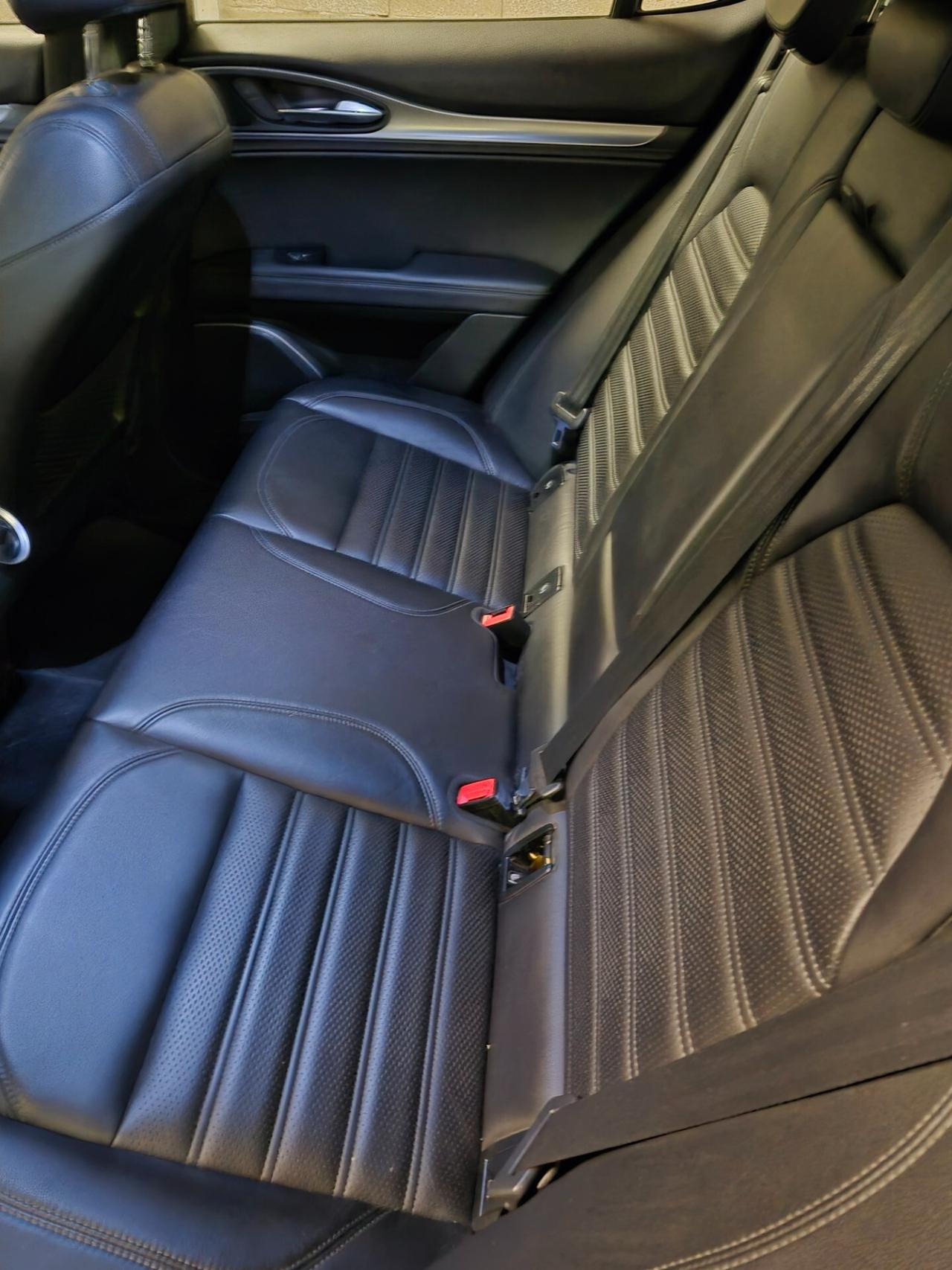 Alfa Romeo Stelvio 2.2 Turbodiesel 210 CV AT8 Q4 Veloce
