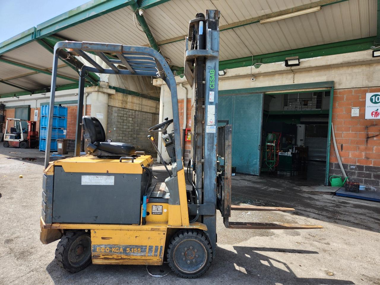 CARRELLO ELEVATORE CESAB MODELLO ECO KGA5
