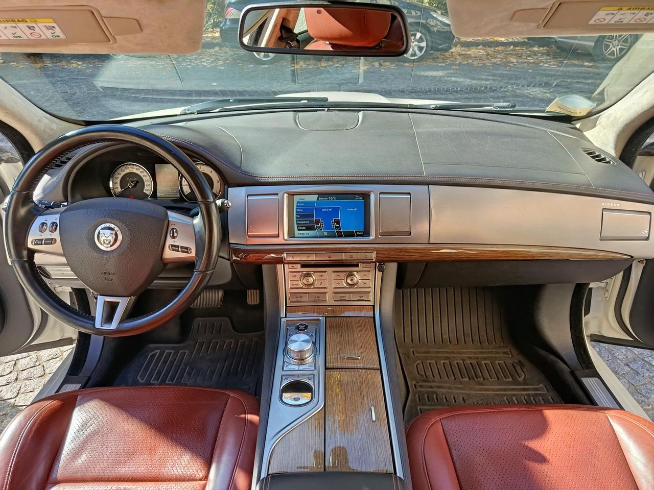 Jaguar XF Portfolio 3.0 D S #7681