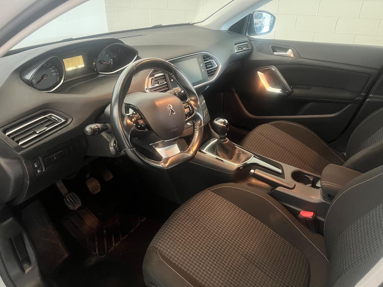 Peugeot 308 1.2 PureTech Turbo 110 S&S Active