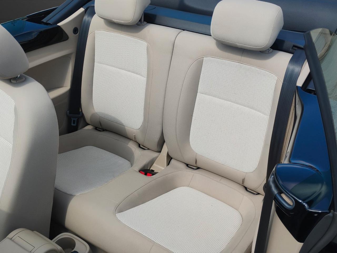 Volkswagen Maggiolino Cabrio 1.2 tsi Design.NAVIGATORE.SEDILI RISCALDATI