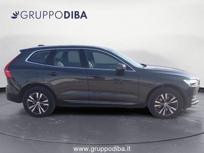 Volvo XC60 II 2018 Diesel 2.0 b4 Momentum Pro awd auto