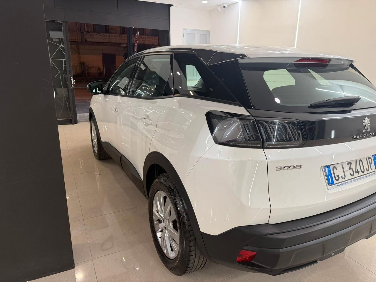 Peugeot 3008 BlueHDi 130 S&S EAT8 Allure