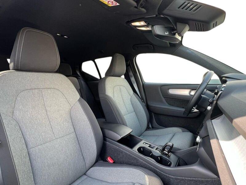 Volvo XC40 B3 163+14 CV Automatico LED Core