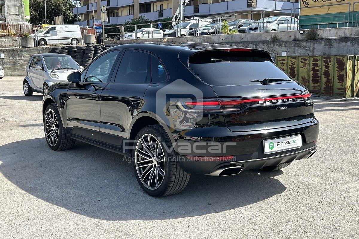 PORSCHE Macan 2.0