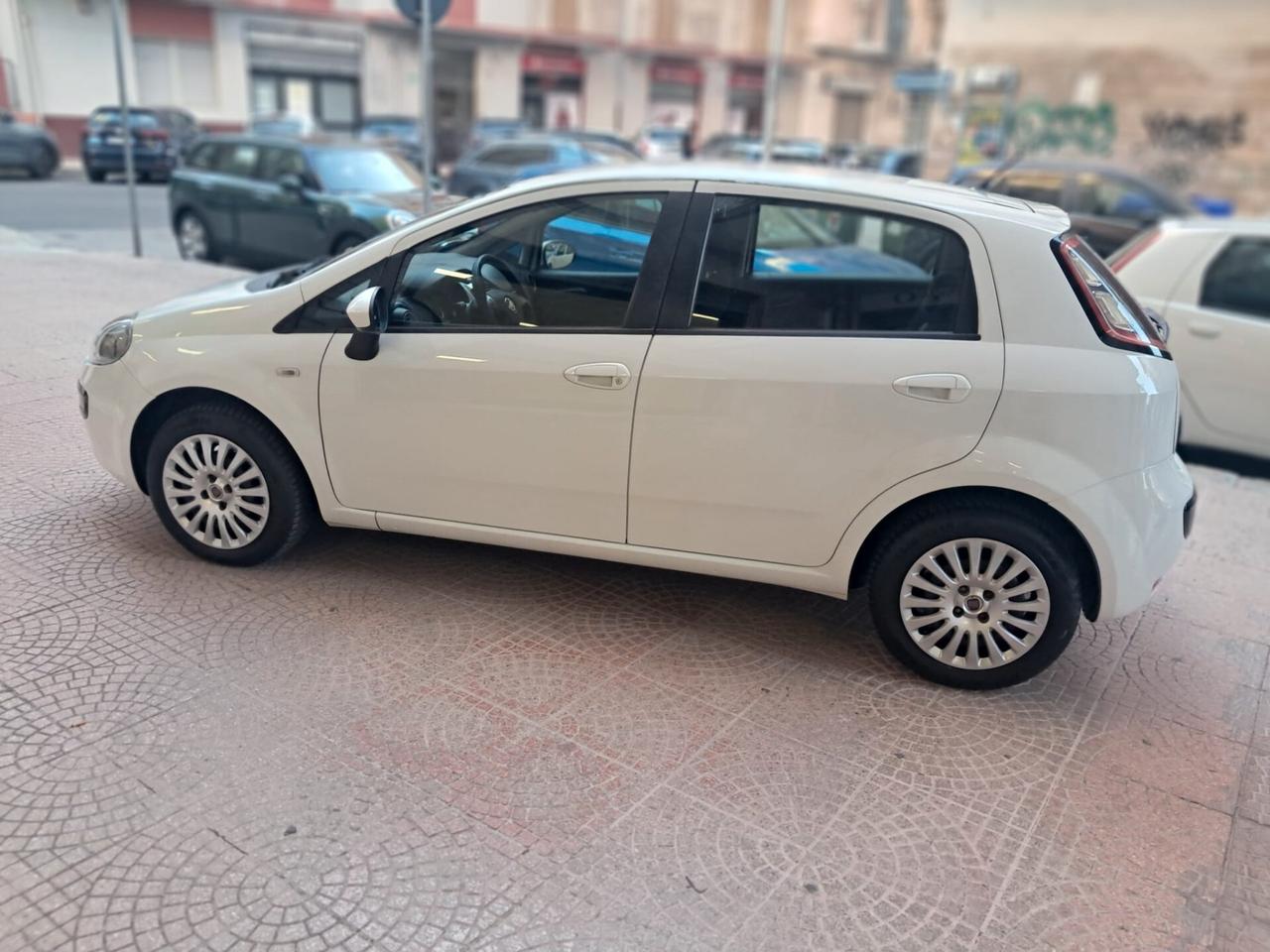 Fiat Punto Evo 1.2 5 porte-NEOPATENTATI-Euro4890-