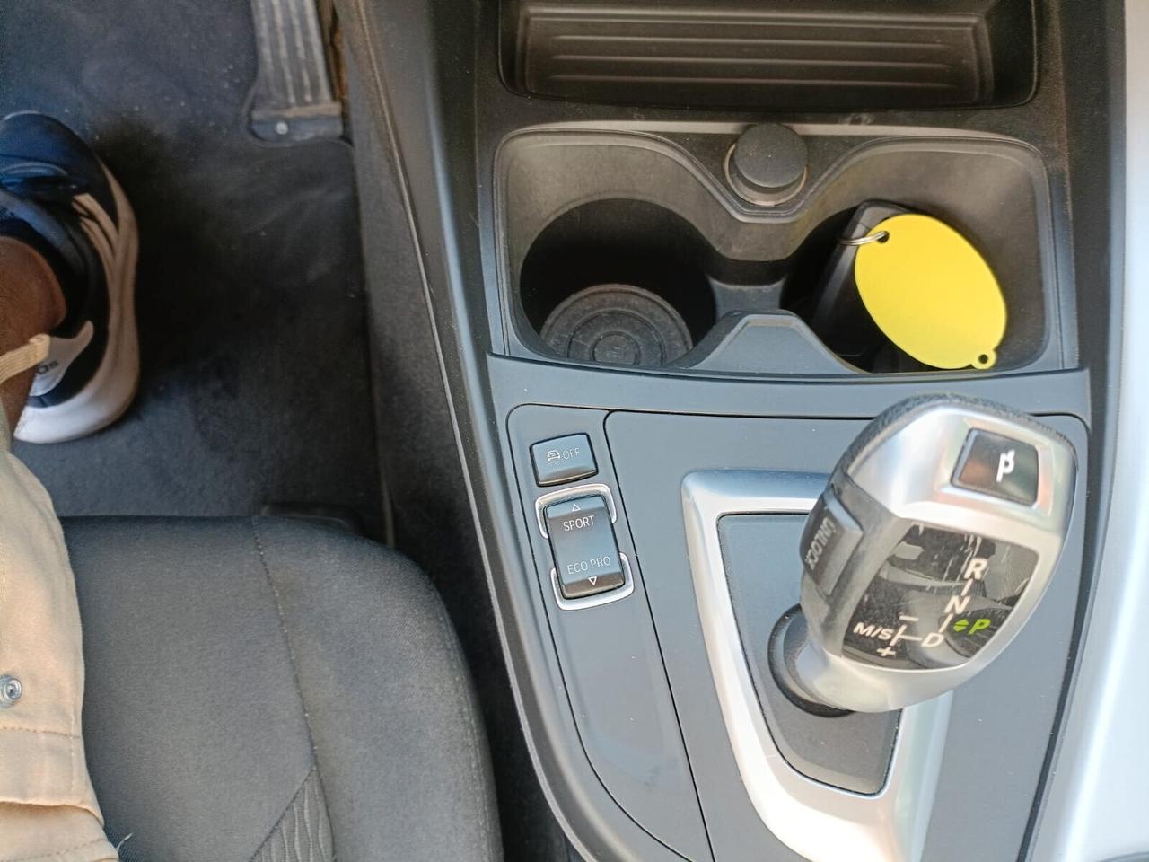 Bmw 118d 5p. Unique