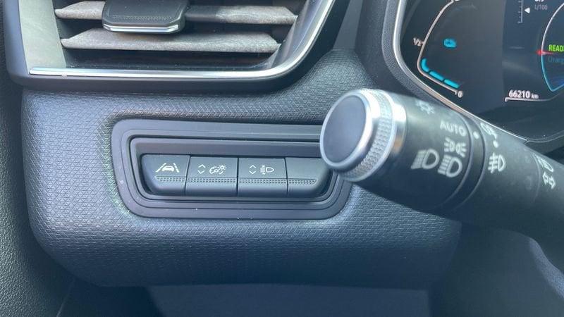 Renault Clio 1.6 E-Tech hybrid Zen 140cv auto