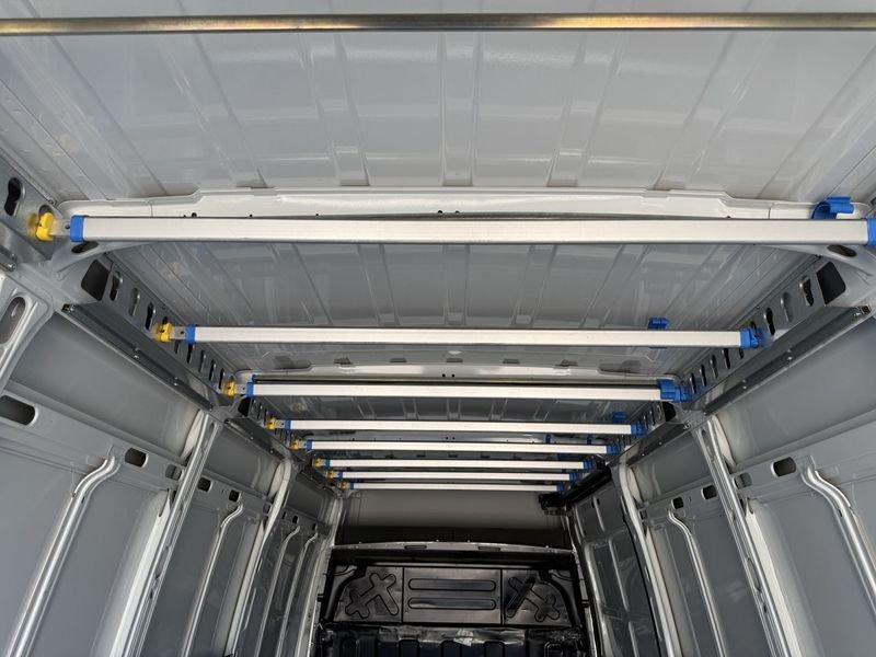 Iveco Nuovo DAILY 22 35s 16v 2.3 htp plm-tm FURGONE ** PREZZO + IVA **