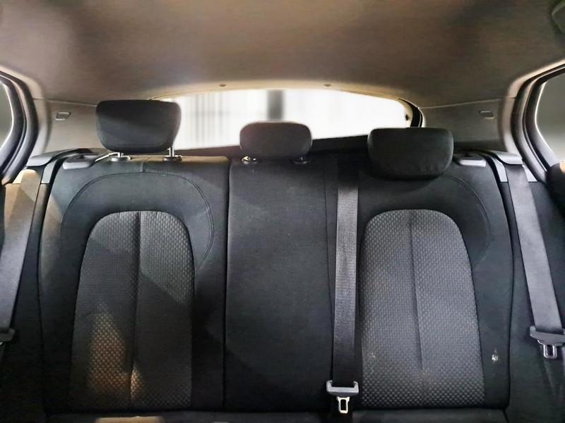 BMW 116 5 PORTE BERLINA