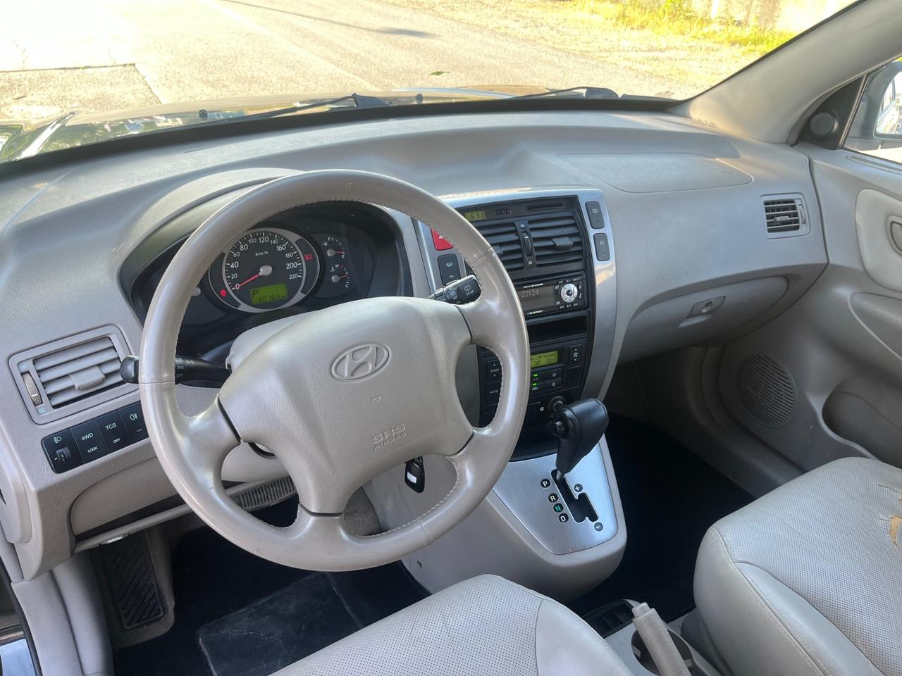 Hyundai Tucson 2.0 CRDi TD Dynamic AUTOMATICO 4X4 SOLI 90.000 KM