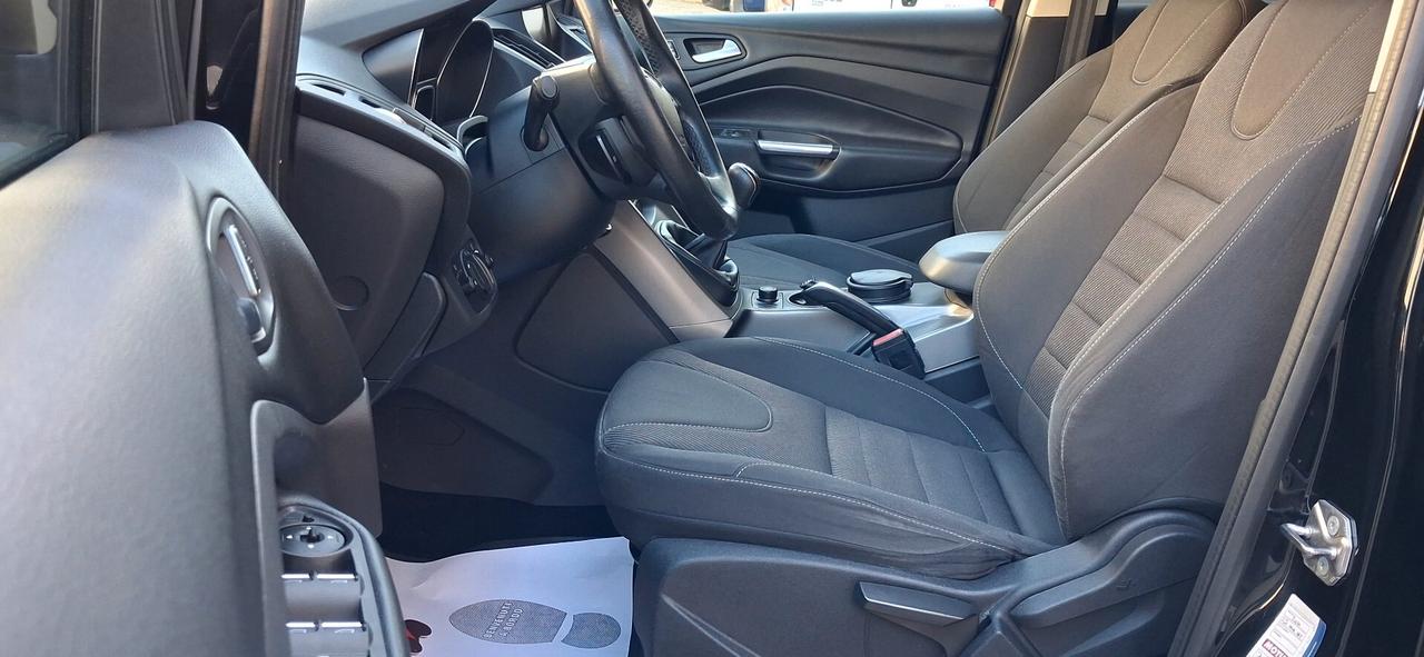 Ford Kuga 1.5 EcoBoost Titanium