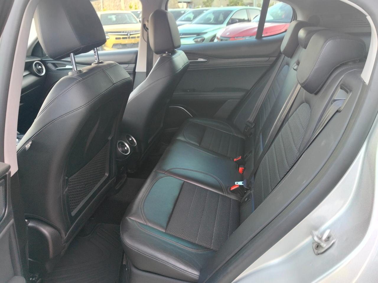 Alfa Romeo Stelvio 2.2 Turbodiesel 210 CV AT8 Q4 Executive