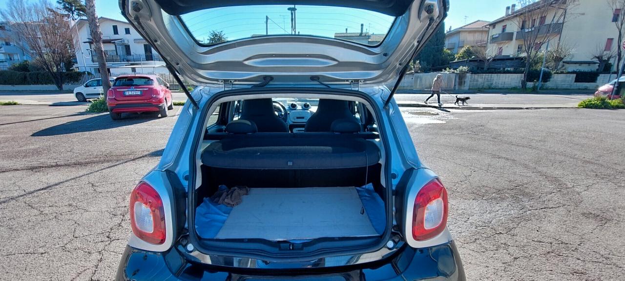 SMART FORFOUR 1,0 BENZINA 70 CV X NEOPATENTATI DOPPIO TETTO IMPECCABILE GOMME NUOVE