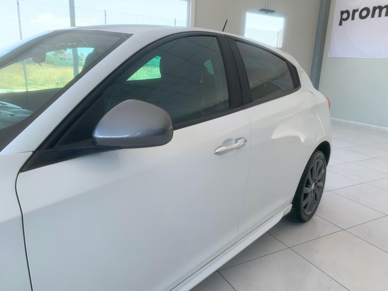 Alfa Romeo Giulietta 1.6 JTDm-2 105 CV MODELLO “VELOCE”