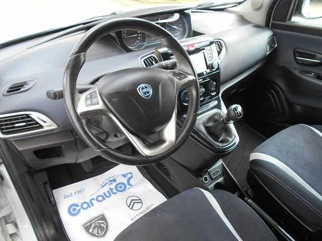 Lancia Ypsilon 1.2 69 cv 5p GPL Ecochic Mya