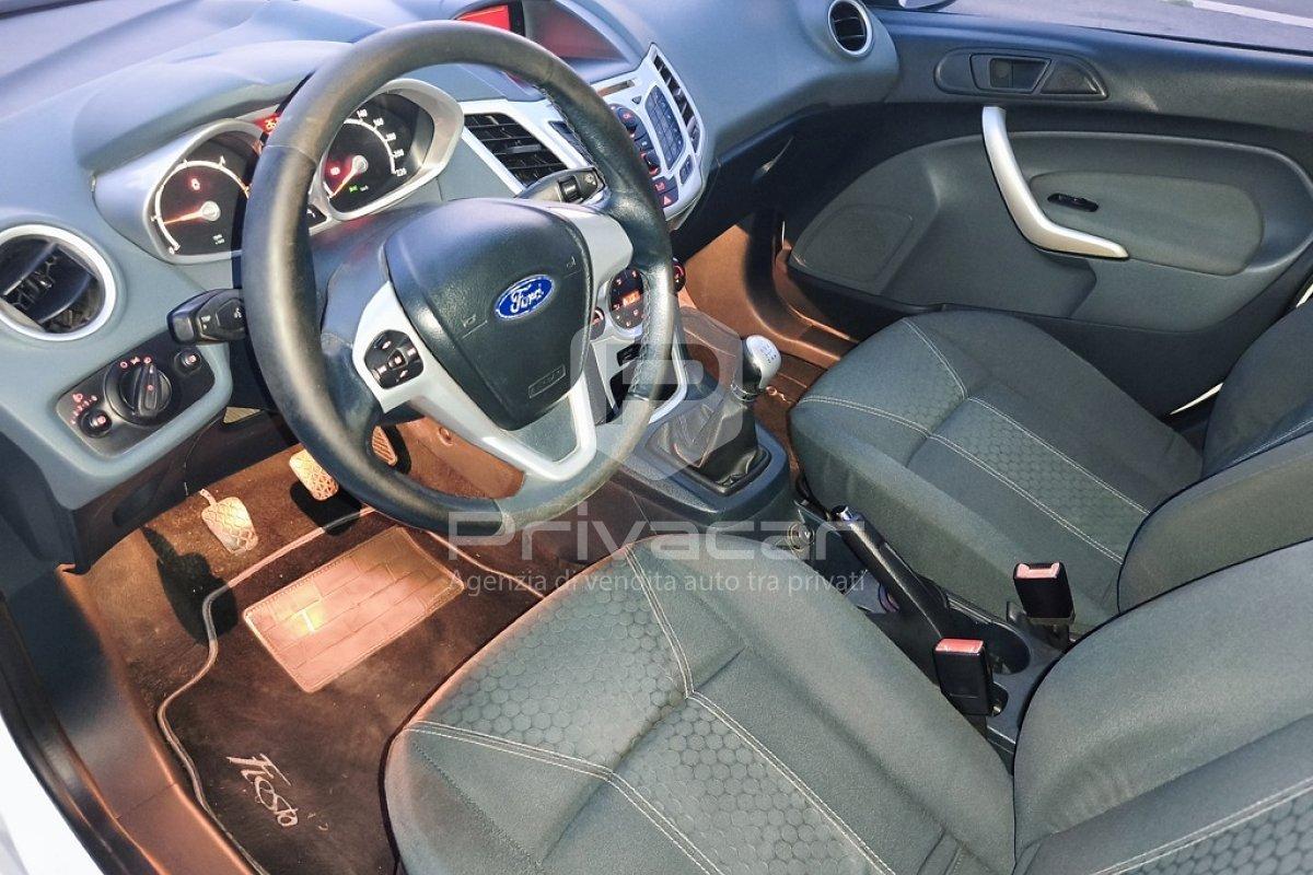 FORD Fiesta 1.4 TDCi 68CV 5 porte Titanium