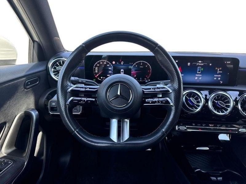 Mercedes-Benz Classe A A 180 d AMG Line Advanced Plus auto