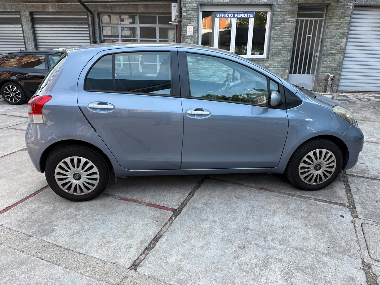 Toyota Yaris 1.0 5 porte Sol OK NEOPATENTATI