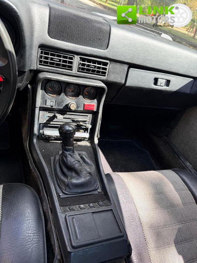 PORSCHE 924 2.0