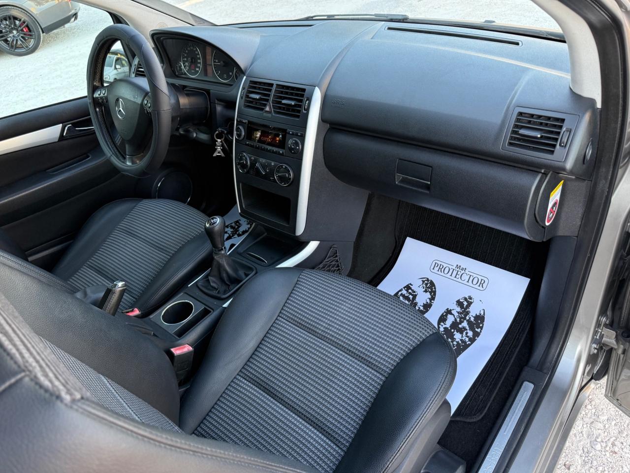 Mercedes-benz A 180 CDI Avantgarde UNICO PROP