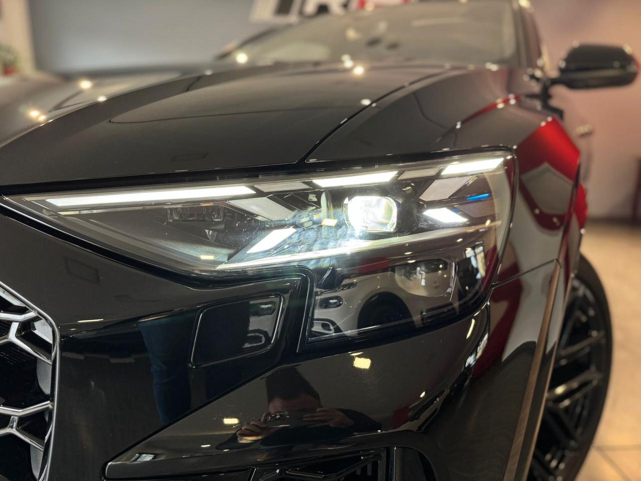 Audi RS Q8 quattro V8 tiptronic