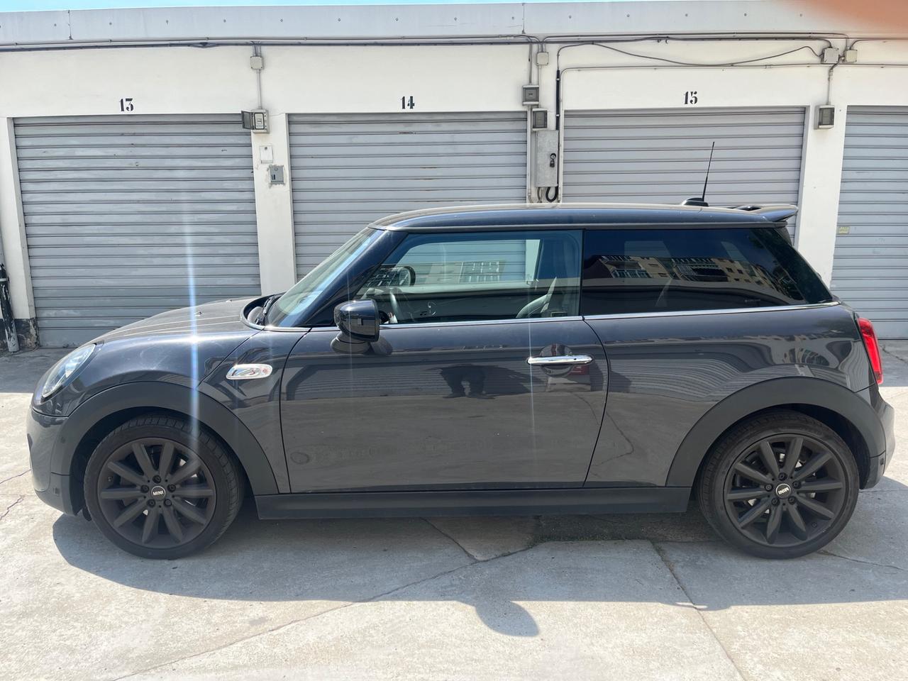 Mini 2.0 Cooper S 192CV Da VETRINA