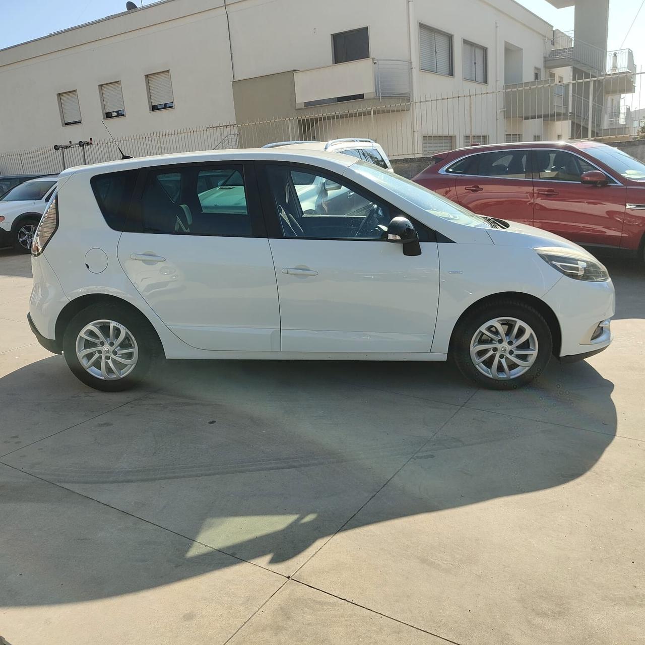Renault Scenic Scénic XMod dCi 110 CV Start&Stop Energy Limited