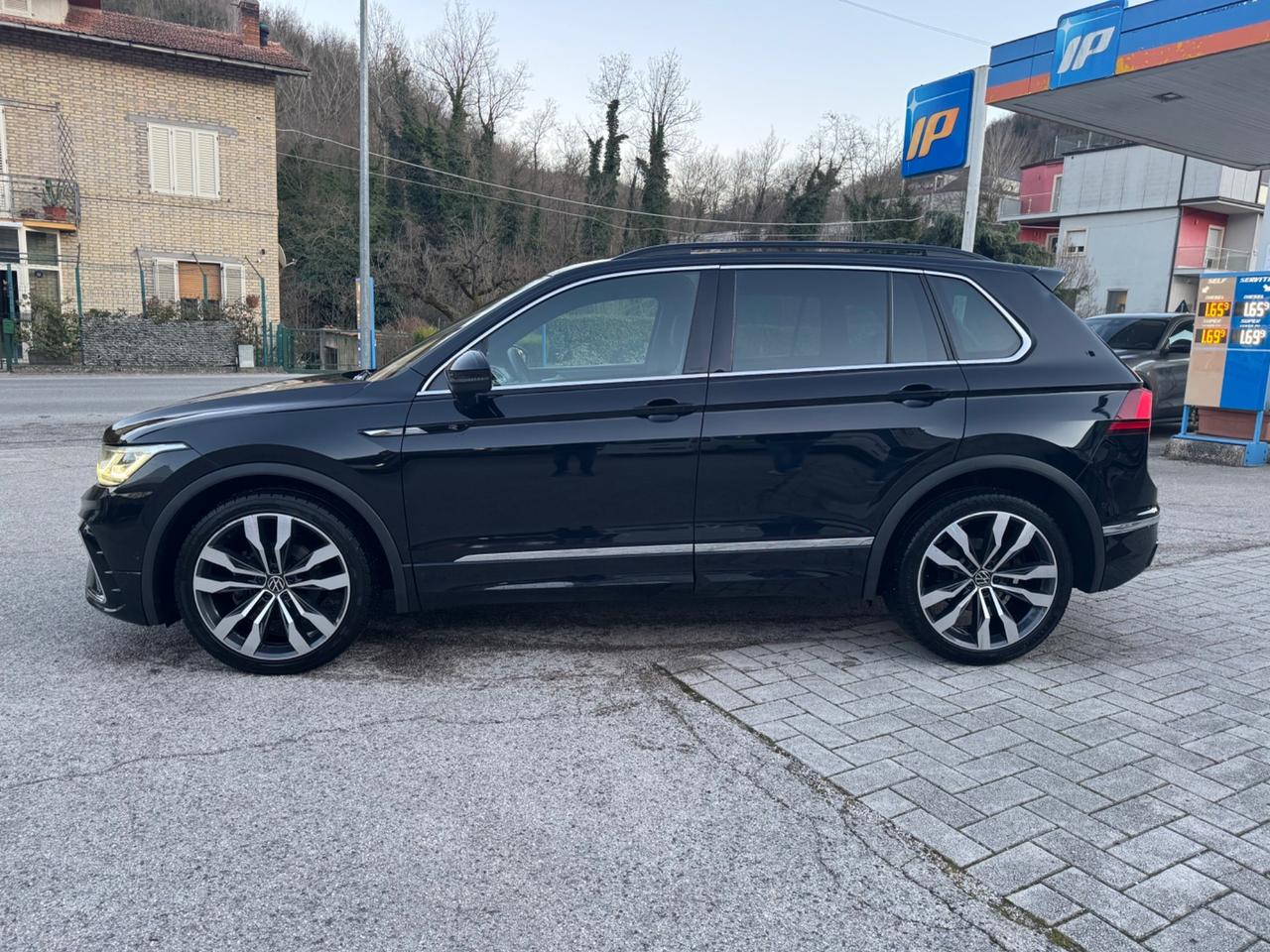 Volkswagen Tiguan 2.0 TDI 4MOTION R-Line