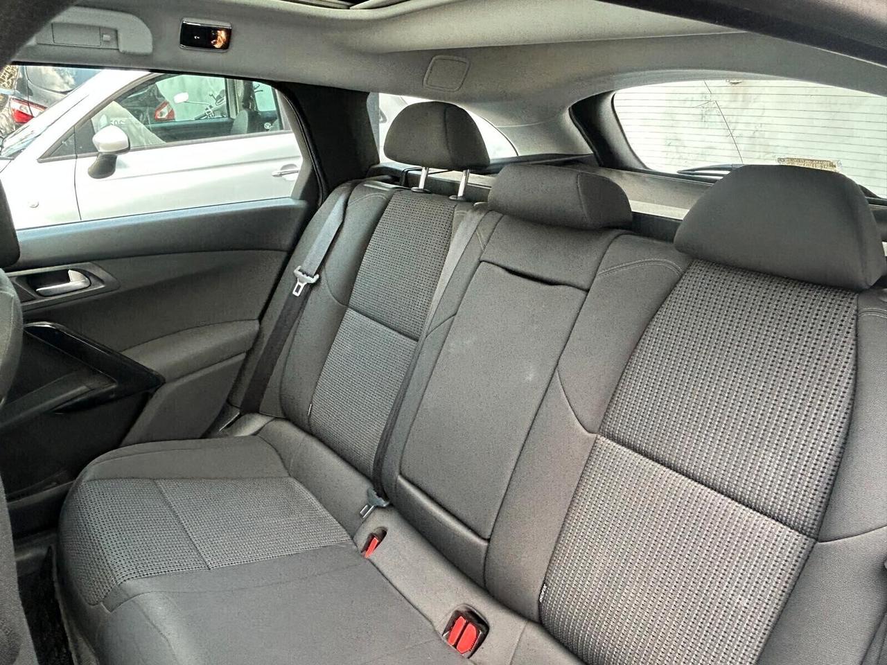 Peugeot 508 1.6 e-HDi 112CV S&S SW Ciel Allure AUTOMATICA